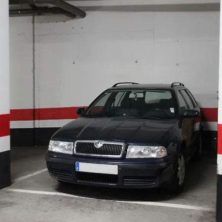 Blue House - 2 Parkings