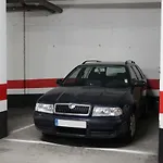 Blue House - Parking Included